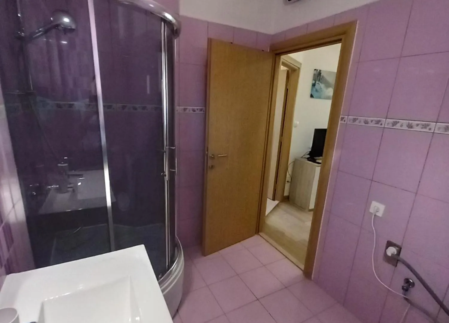 Apartment Jelena - Cozy Two Bedroom Apartment Only 70M From The Beach, Diklo - 자다르