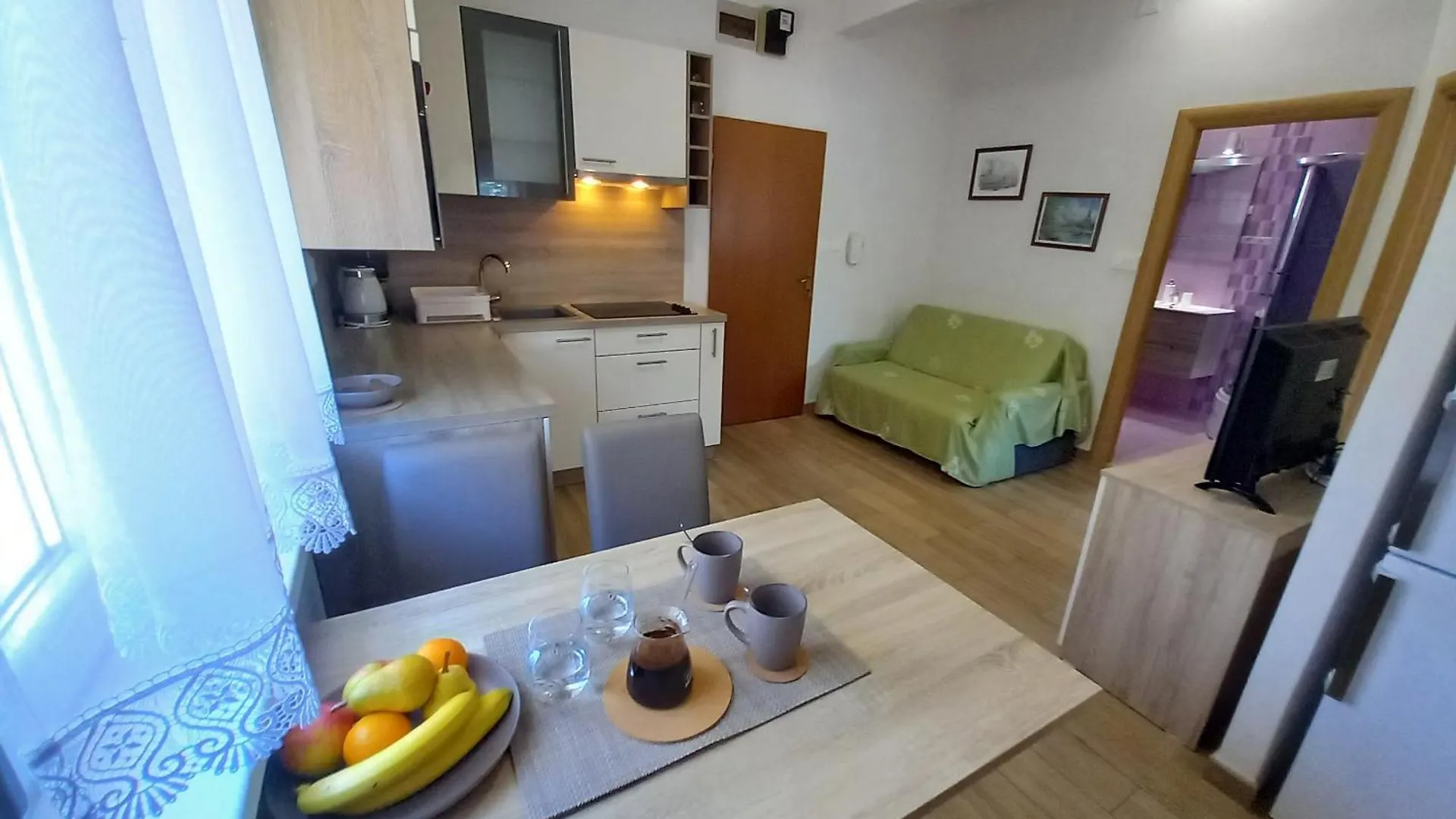 Apartment Jelena - Cozy Two Bedroom Apartment Only 70M From The Beach, Diklo - 자다르 크로아티아