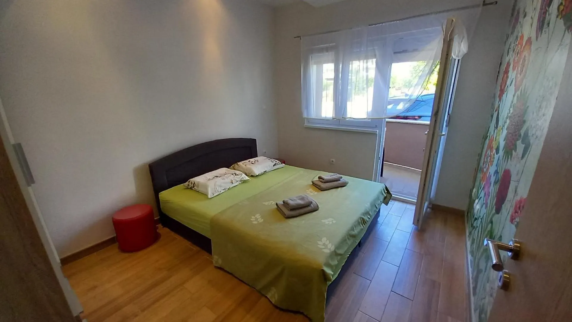 Apartment Jelena - Cozy Two Bedroom Apartment Only 70M From The Beach, Diklo - 자다르 크로아티아