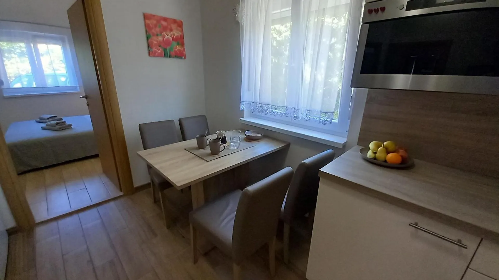 Apartment Jelena - Cozy Two Bedroom Apartment Only 70M From The Beach, Diklo - 자다르 0*,