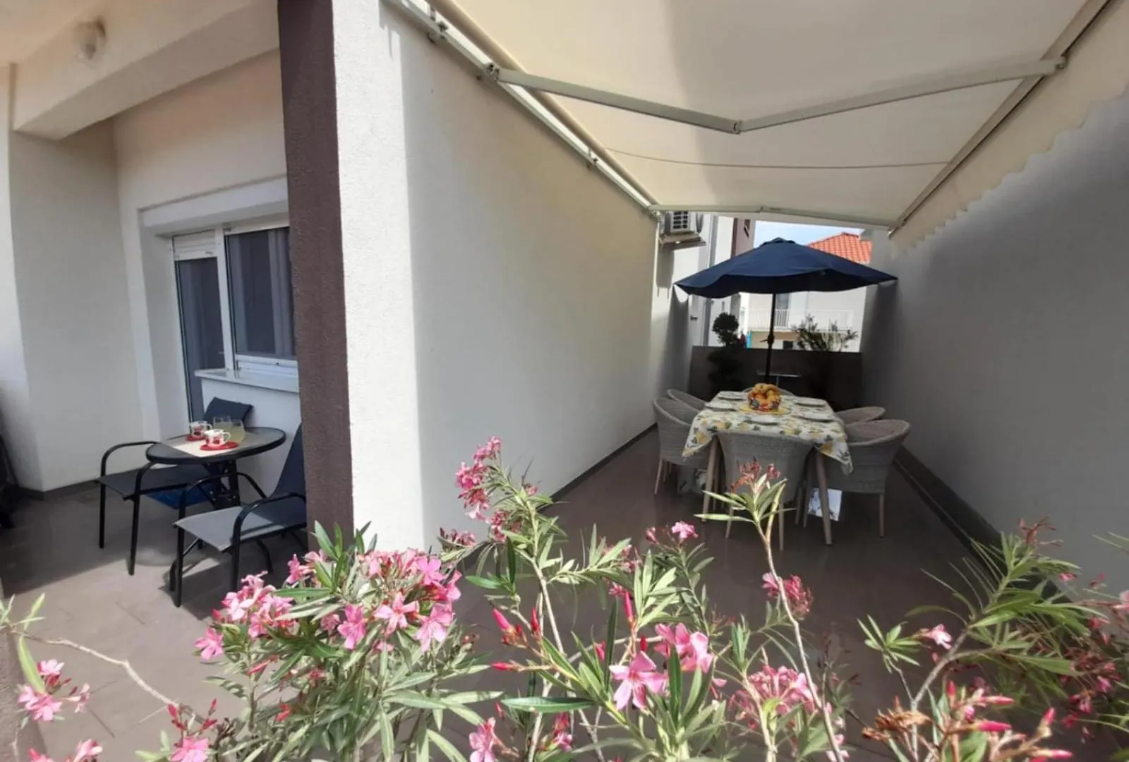 Apartment Jelena - Cozy Two Bedroom Apartment Only 70M From The Beach, Diklo - 자다르 0*,