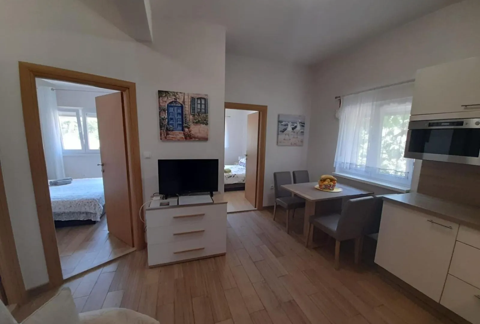 Apartment Jelena - Cozy Two Bedroom Apartment Only 70M From The Beach, Diklo - 자다르